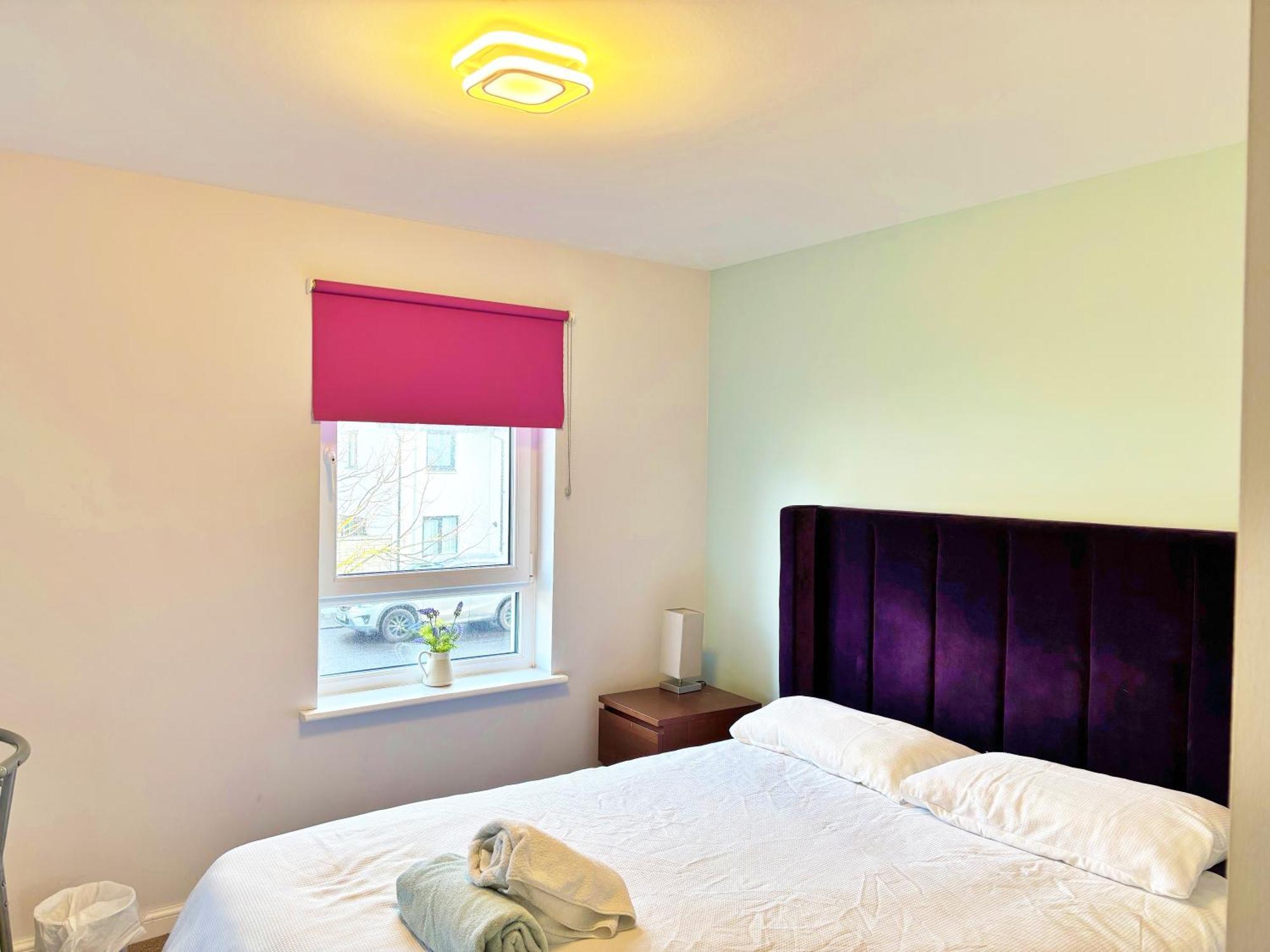 3 Bed House With Parking Near Airport Villa Edinburgh Exterior photo
